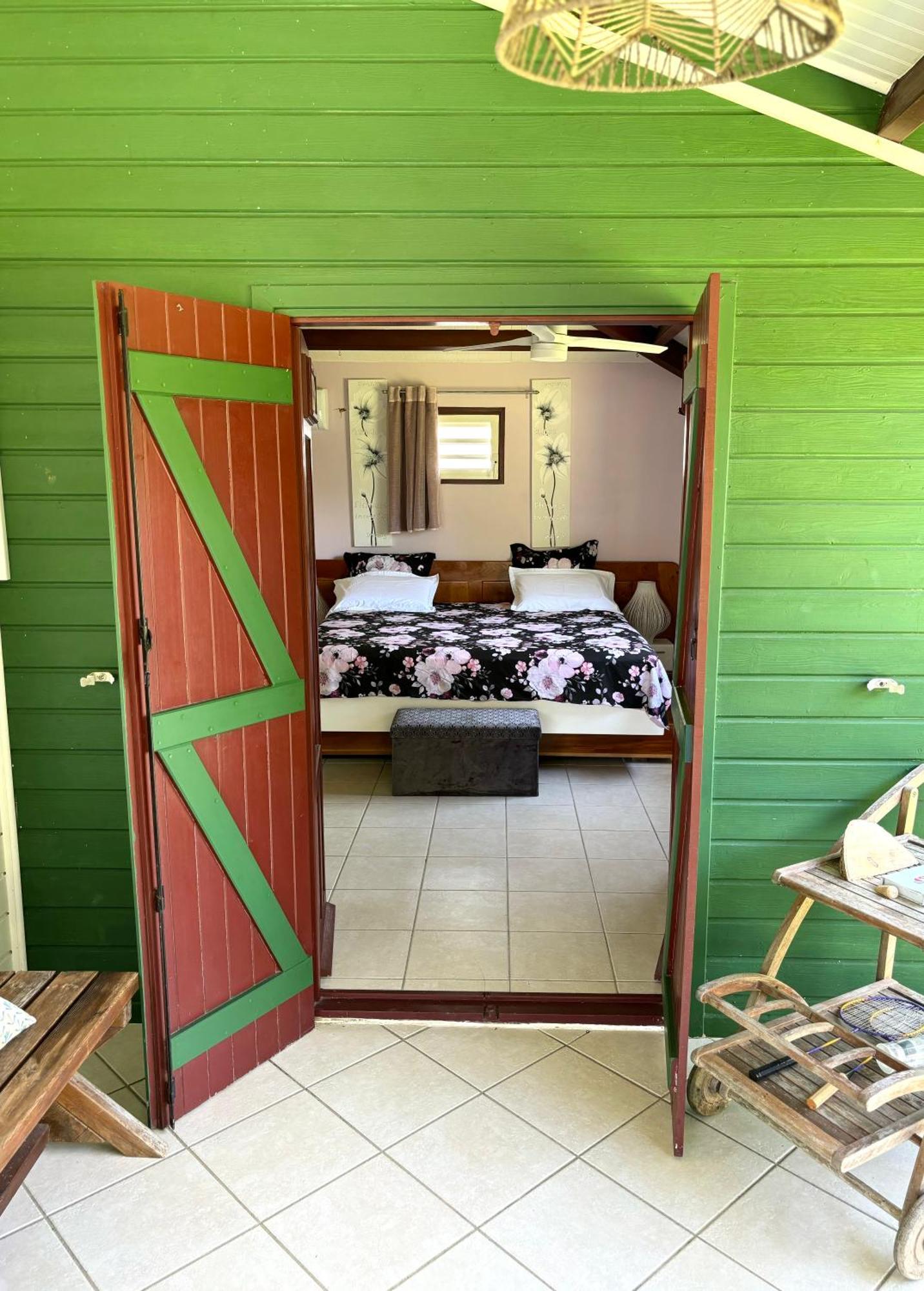 La Maison Creole Du Flamboyant - Proche Des Plages Anse-Bertrand Esterno foto